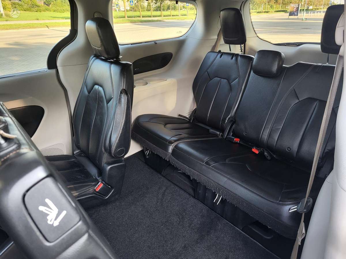 Chrysler Pacifica, 3.6 l., Минивэн