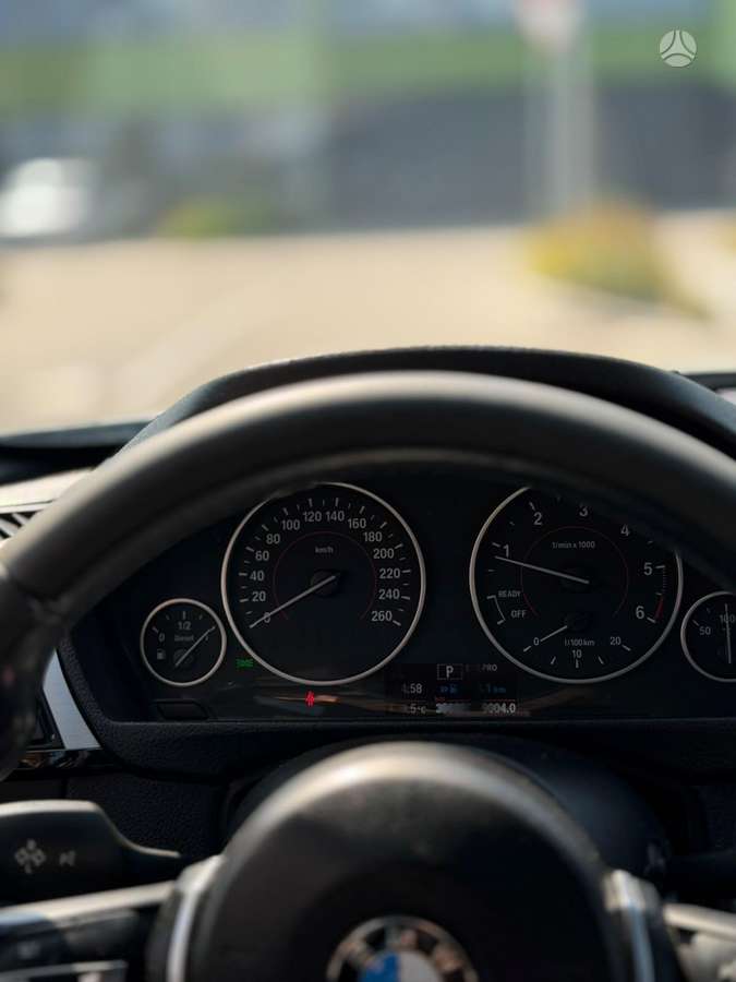 BMW 320, 2.0 l., Седан