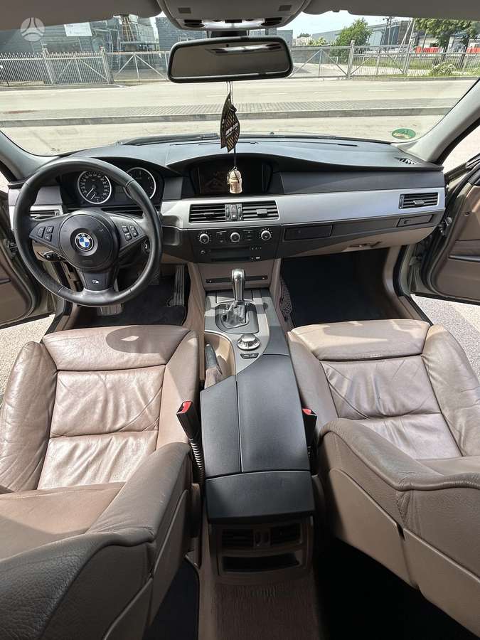 BMW 525, 2.5 l., Универсал
