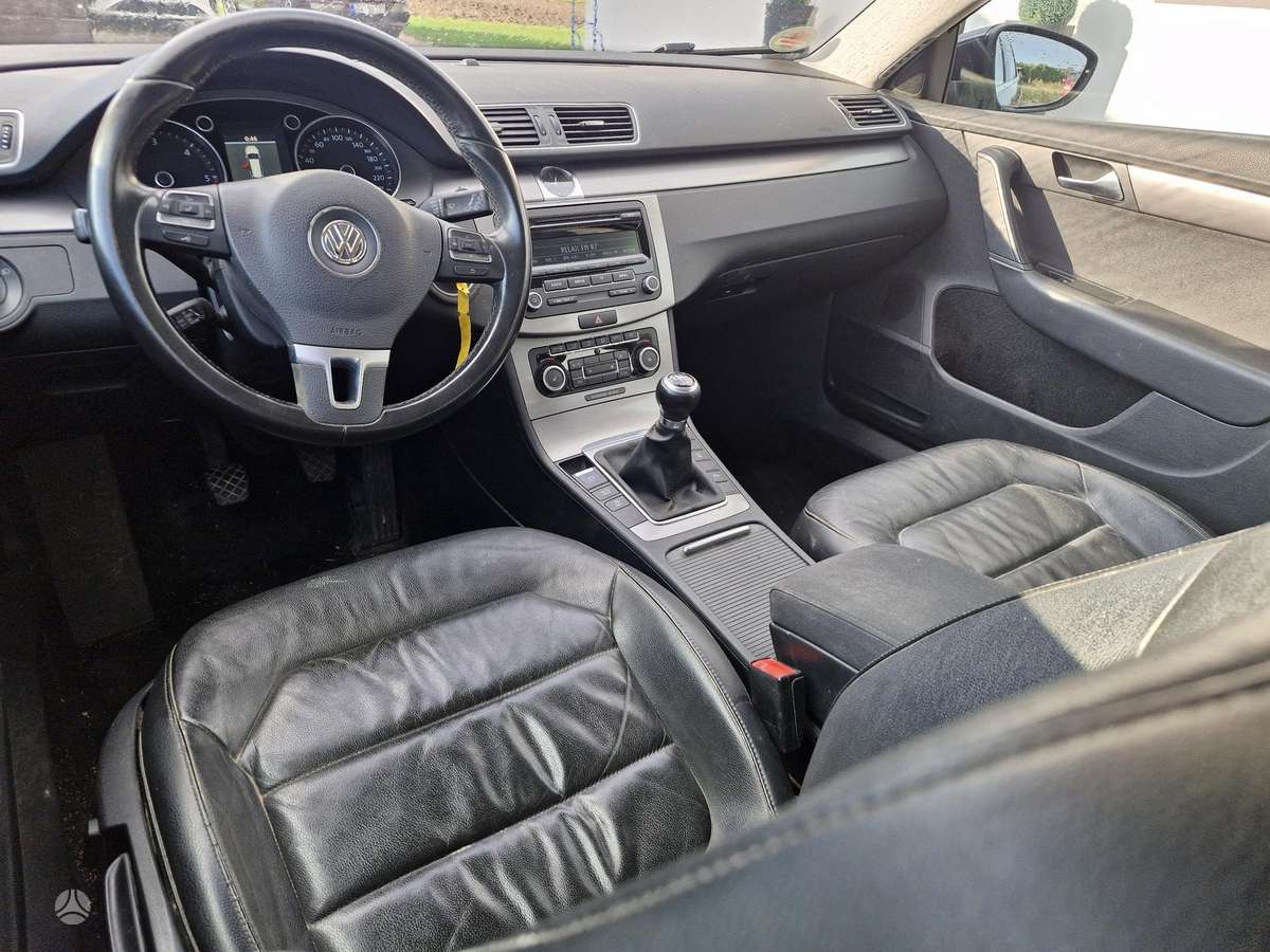 Volkswagen Passat, 2.0 l., Универсал