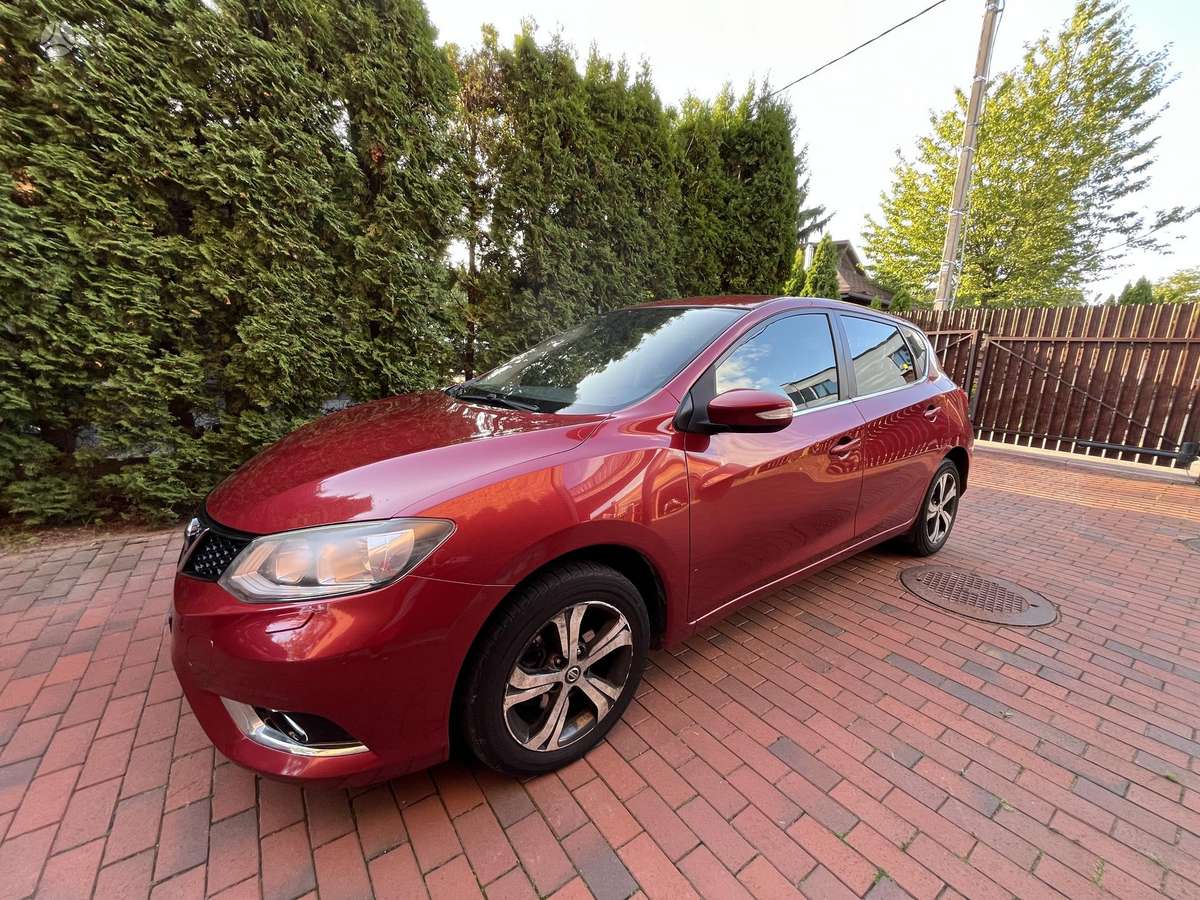 Nissan Pulsar, 1.2 l., hatchback