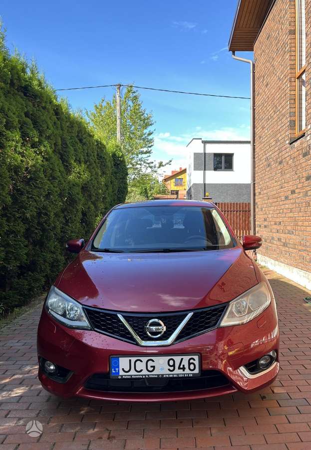 Nissan Pulsar, 1.2 l., hatchback