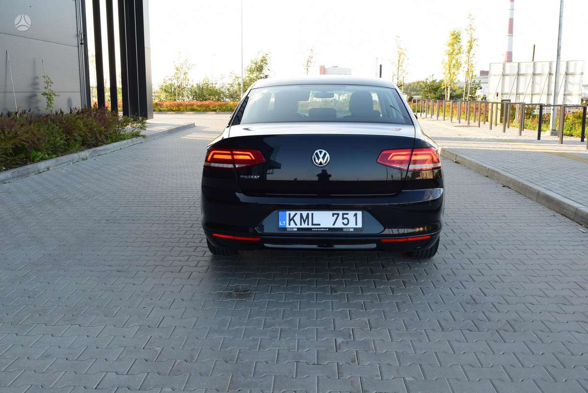 Volkswagen Passat - 6