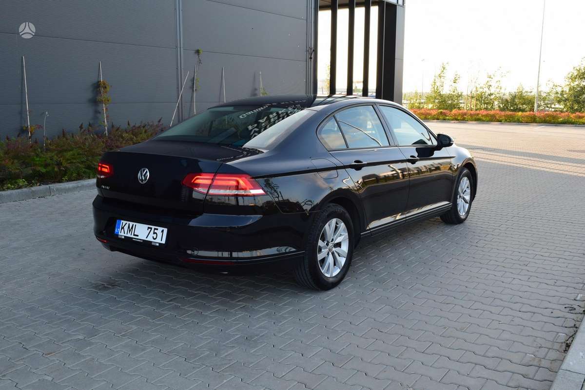 Volkswagen Passat - 7