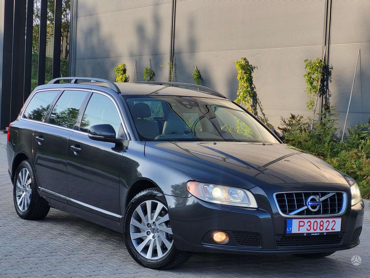 Volvo V70, 2.0 l., Универсал