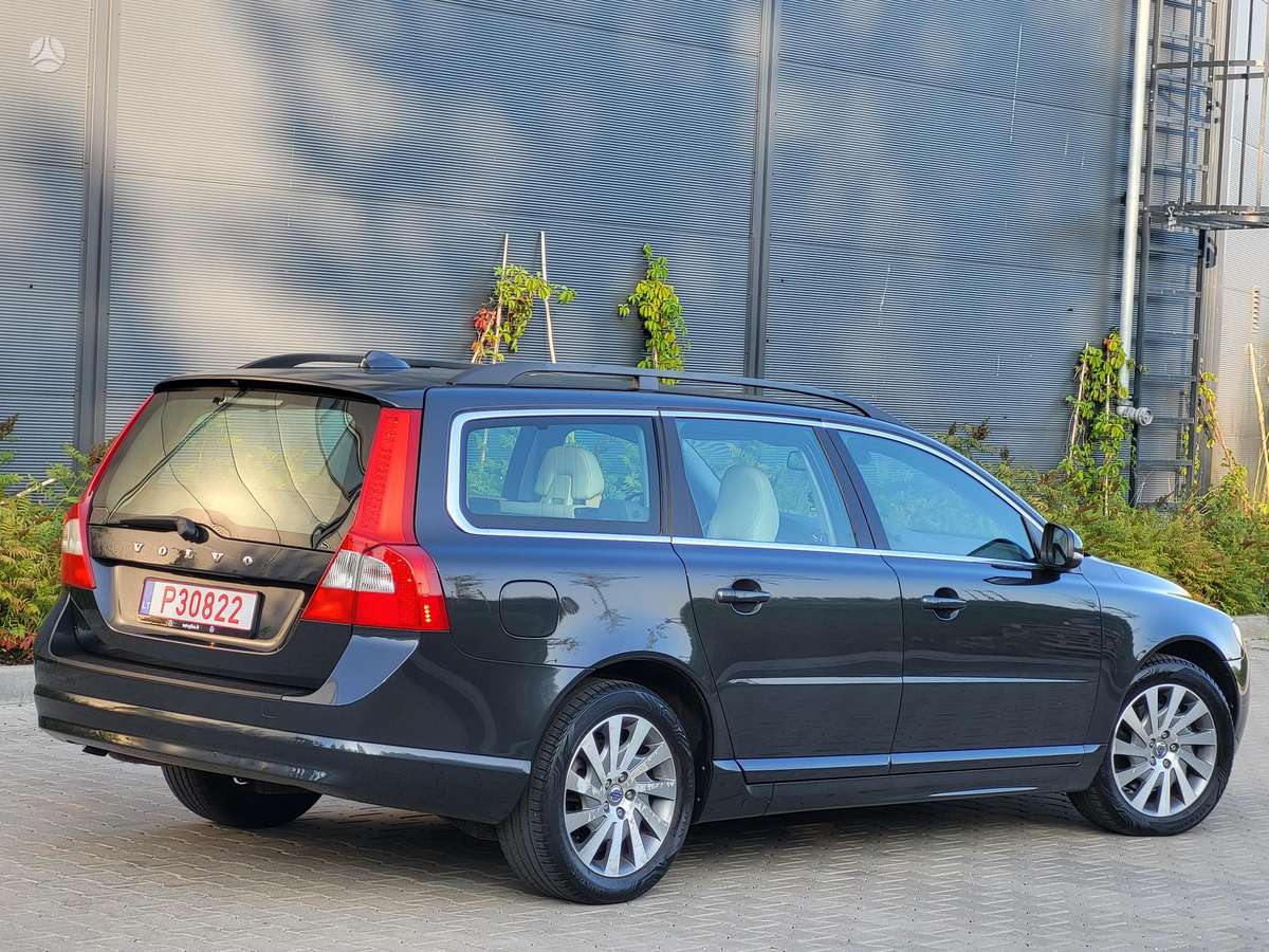 Volvo V70, 2.0 l., Универсал