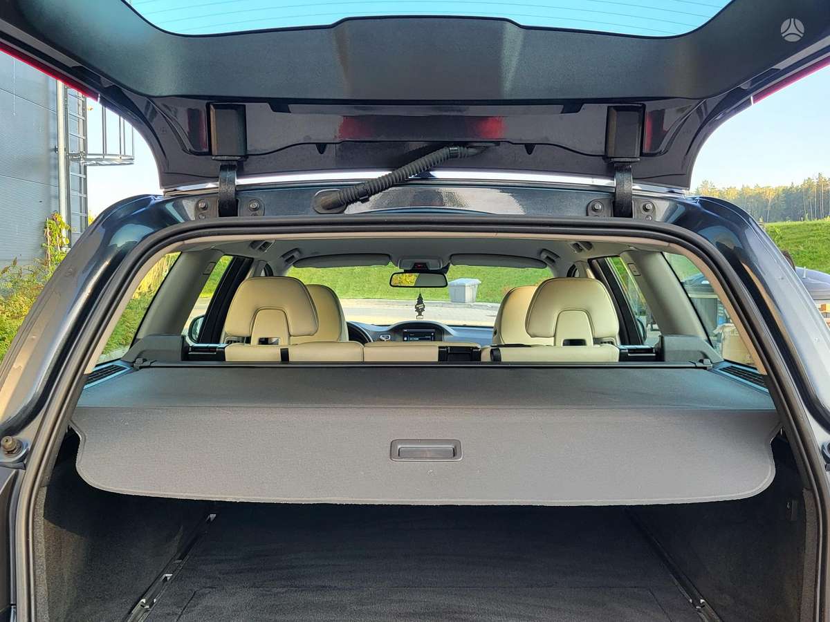 Volvo V70, 2.0 l., Универсал