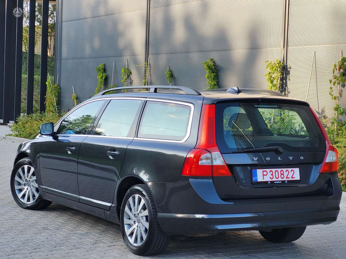 Volvo V70, 2.0 l., Универсал