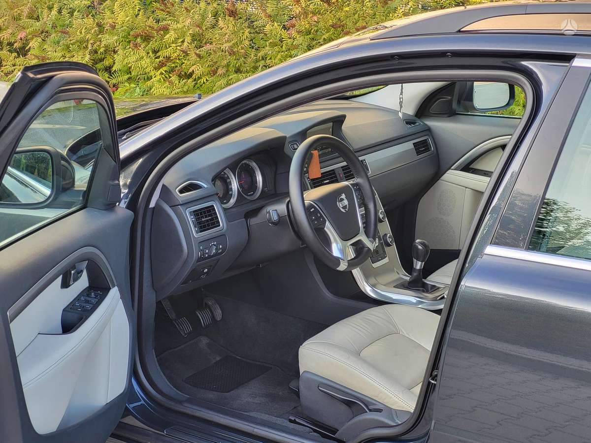 Volvo V70, 2.0 l., Универсал