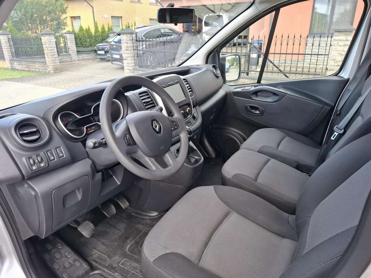 Renault Trafic, 2.0 l., Минивэн