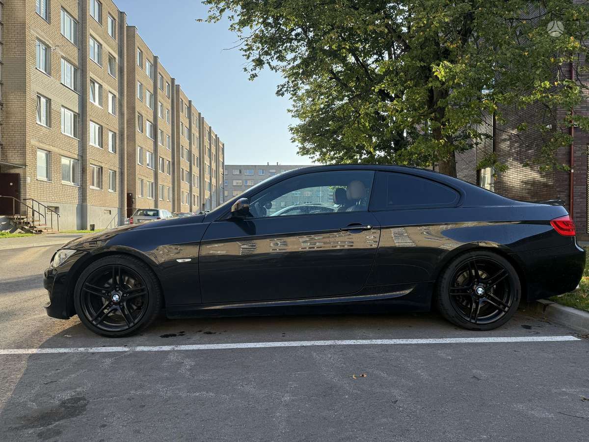 BMW 320, 2.0 l., Купе (coupe)