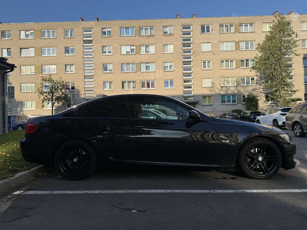 BMW 320, 2.0 l., Купе (coupe)