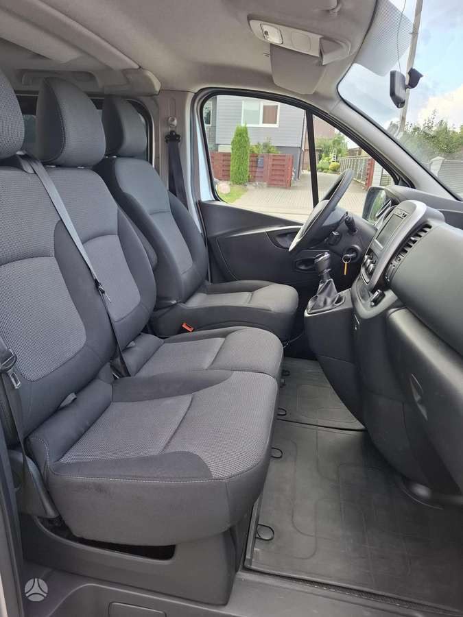 Renault Trafic, 2.0 l., Минивэн