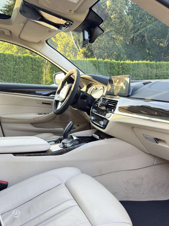 BMW 520, 2.0 l., wagon
