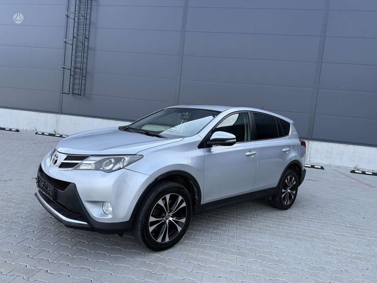 Toyota RAV4 - 1
