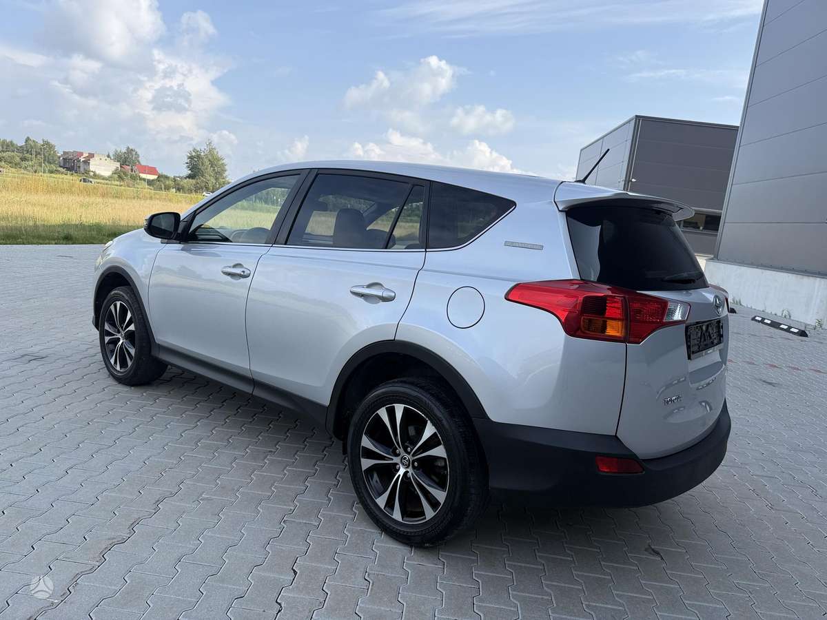 Toyota RAV4 - 7