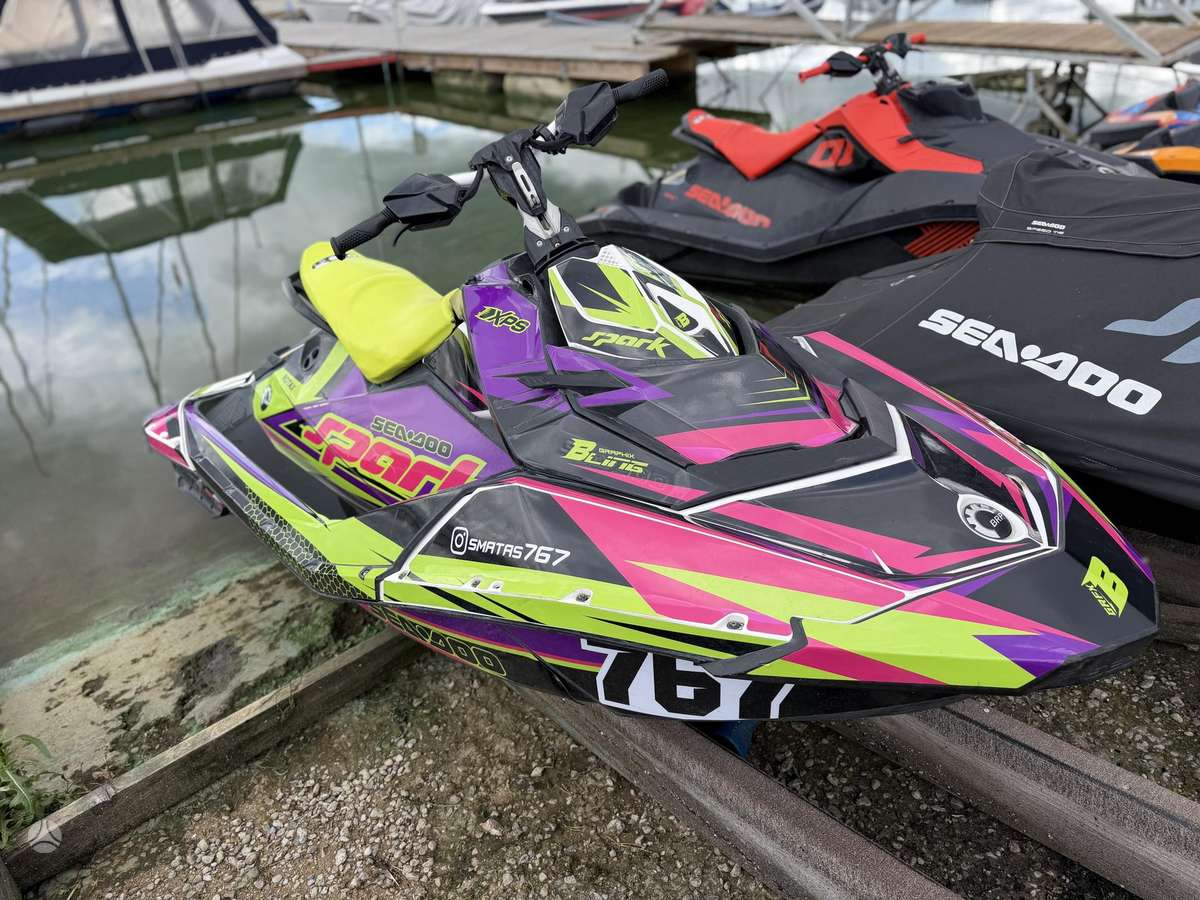 Sea-Doo SPARK, jet skis