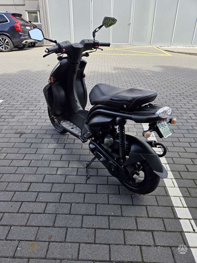 Peugeot Ludix 49cc, scooters / mopeds