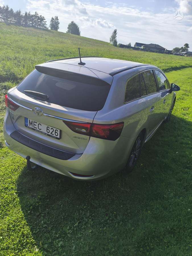 Toyota Avensis, 2.0 l., Универсал