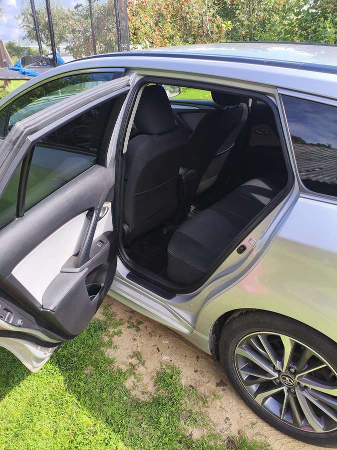 Toyota Avensis, 2.0 l., Универсал