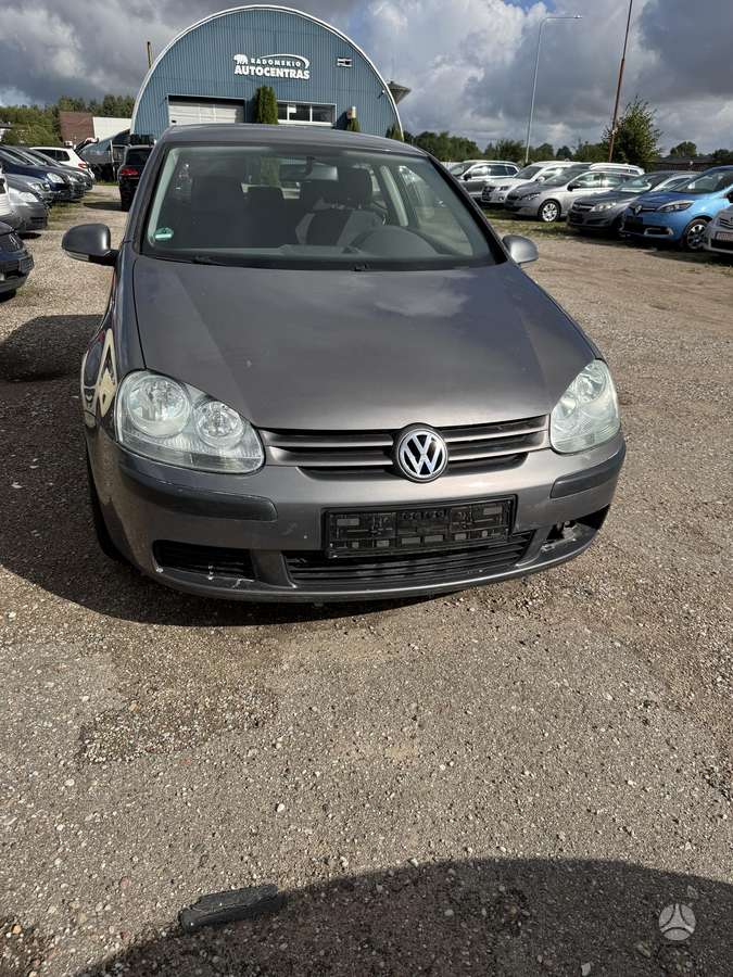 Volkswagen Golf - 2