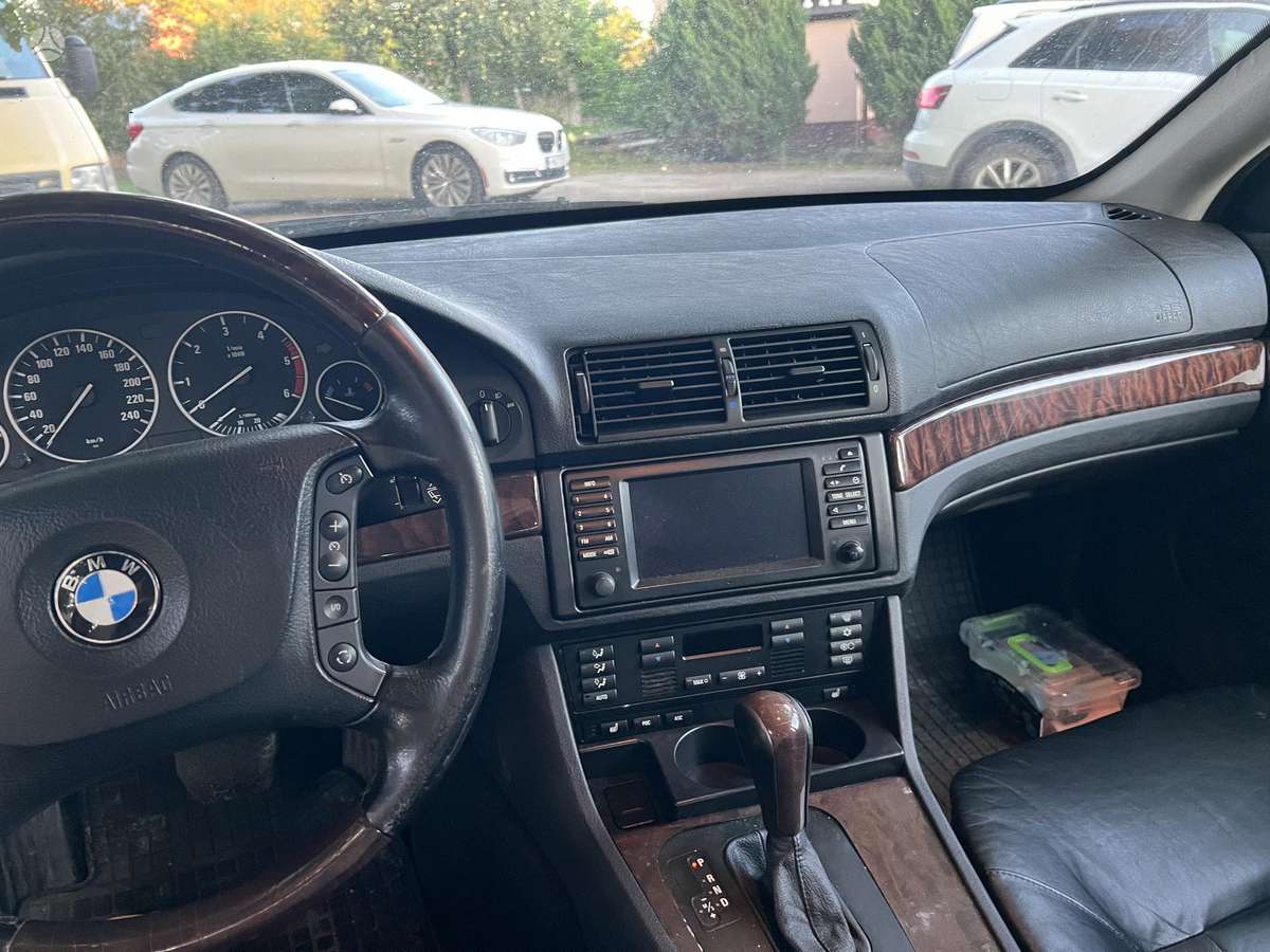 BMW 525, 2.5 l., Универсал