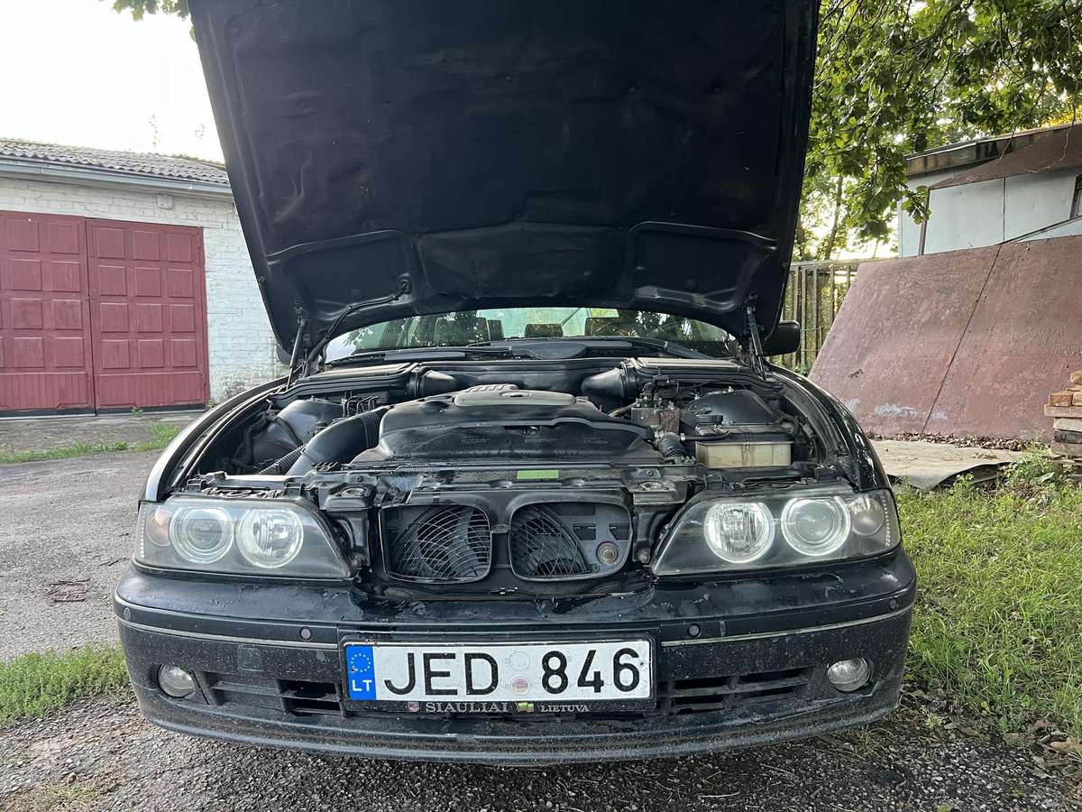 BMW 525, 2.5 l., Универсал