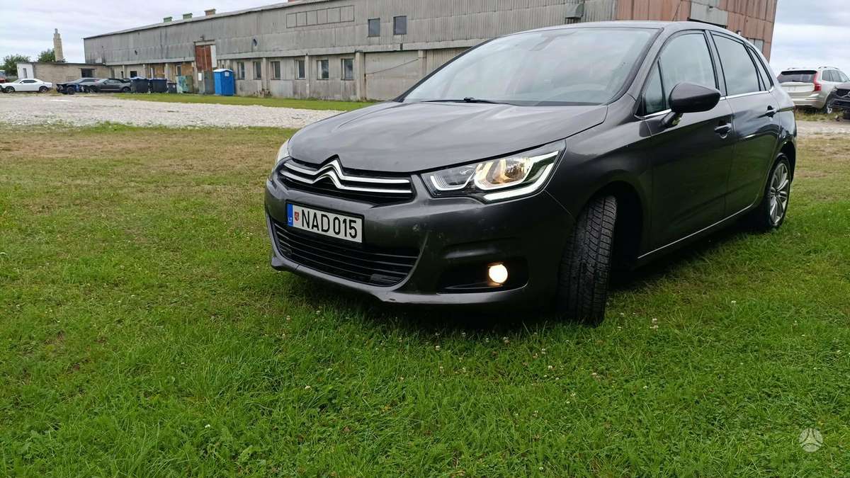 Citroen C4, 1.6 l., hatchback