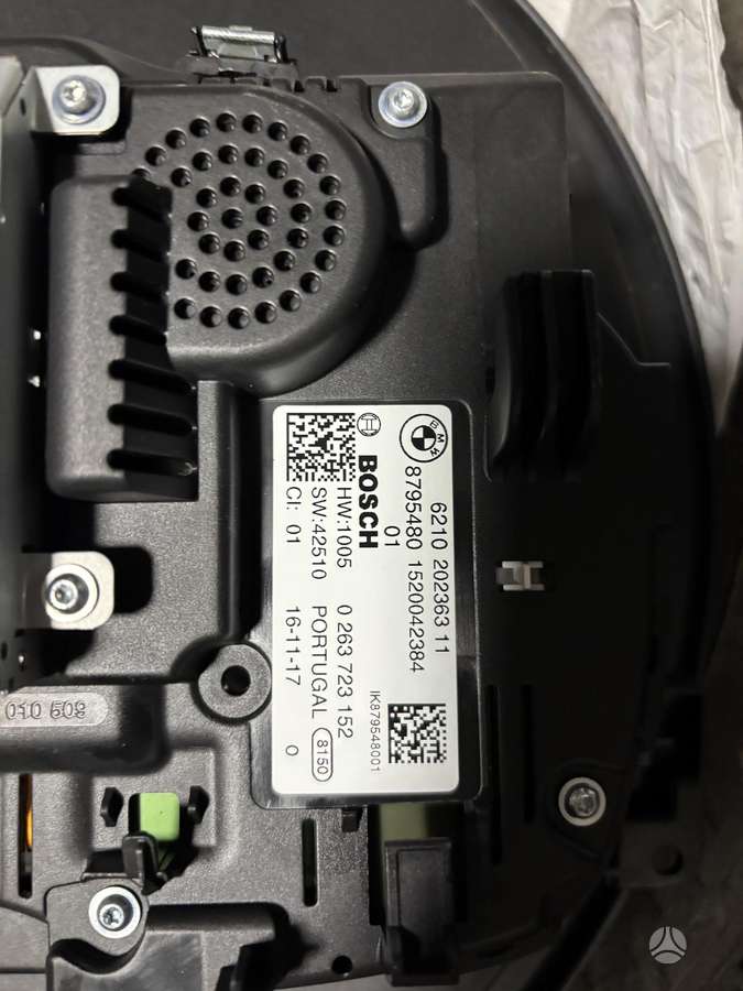 BMW X3 apdailos detalės