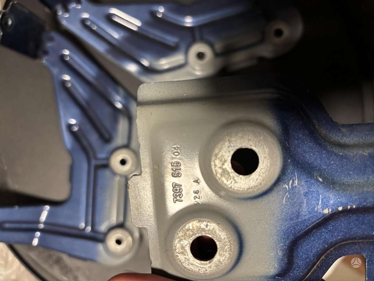BMW X3 apdailos detalės