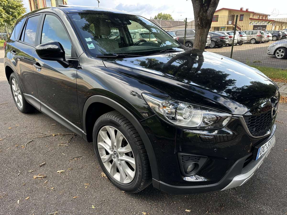 Mazda CX-5, 2.2 l., off-road / crossover