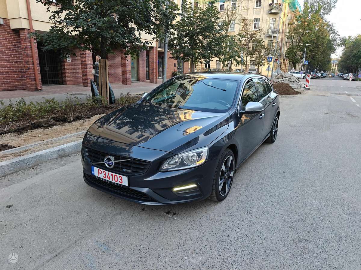 Volvo V60 - 1