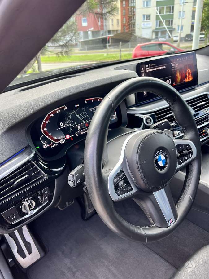 BMW 520, 2.0 l., Седан
