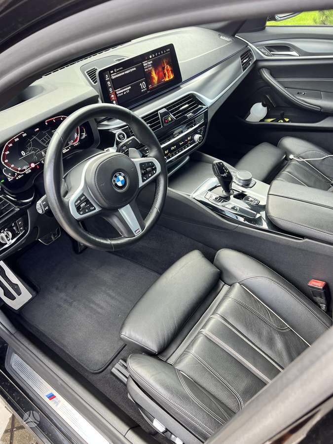 BMW 520, 2.0 l., Седан