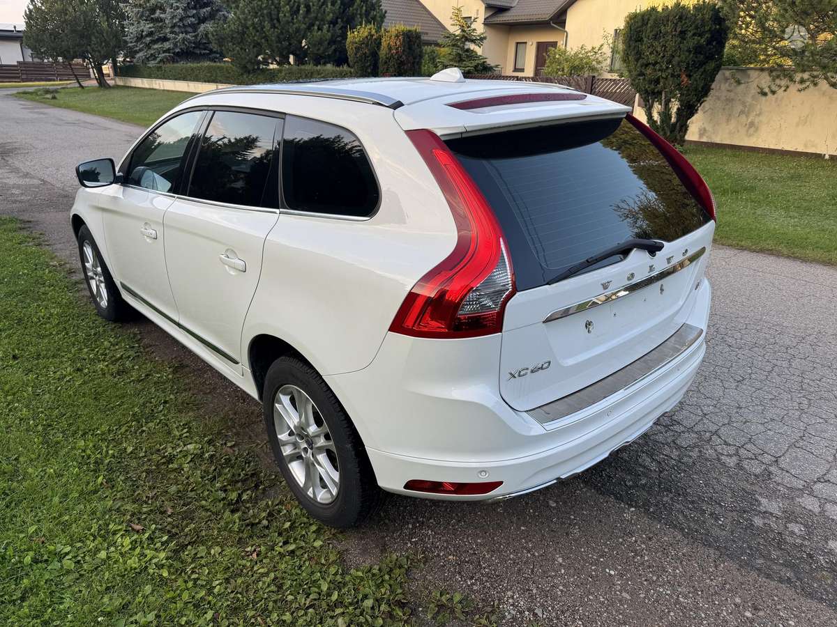 Volvo XC60 - 4