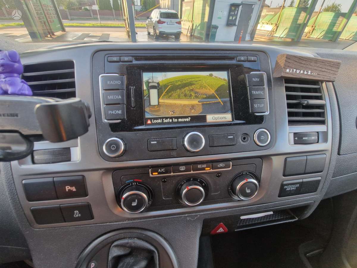 Volkswagen Multivan, 2.0 l., Минивэн