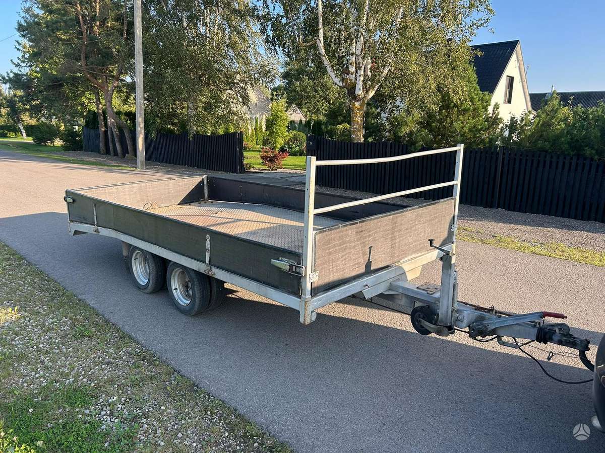 -Kita-, auto transporter