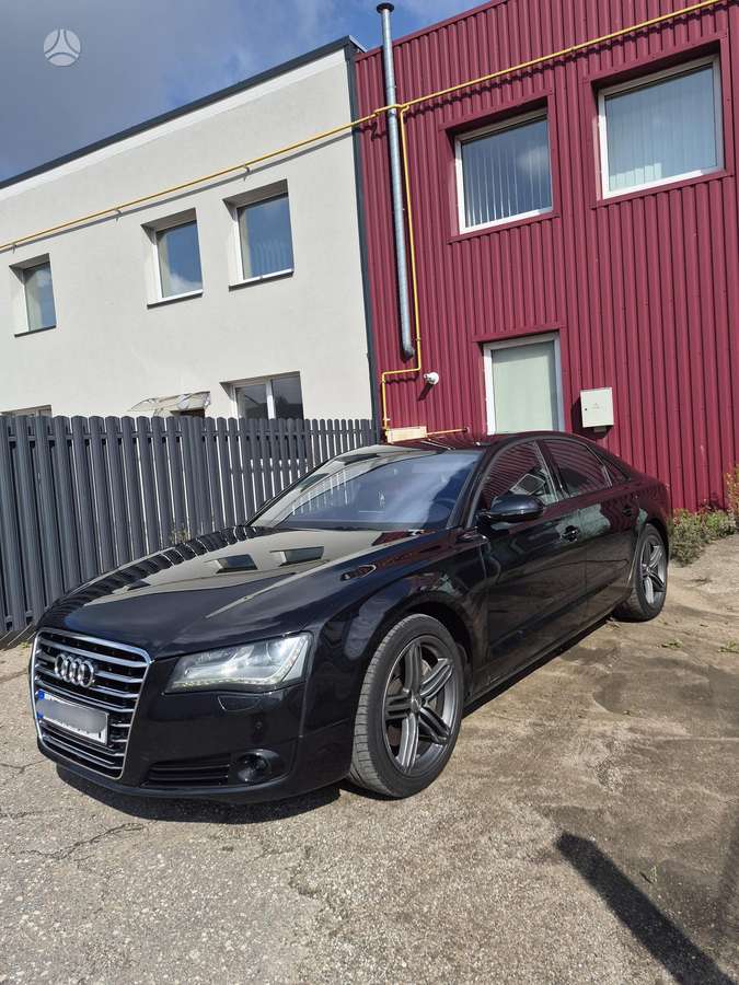 Audi A8, 3.0 l., sedanas