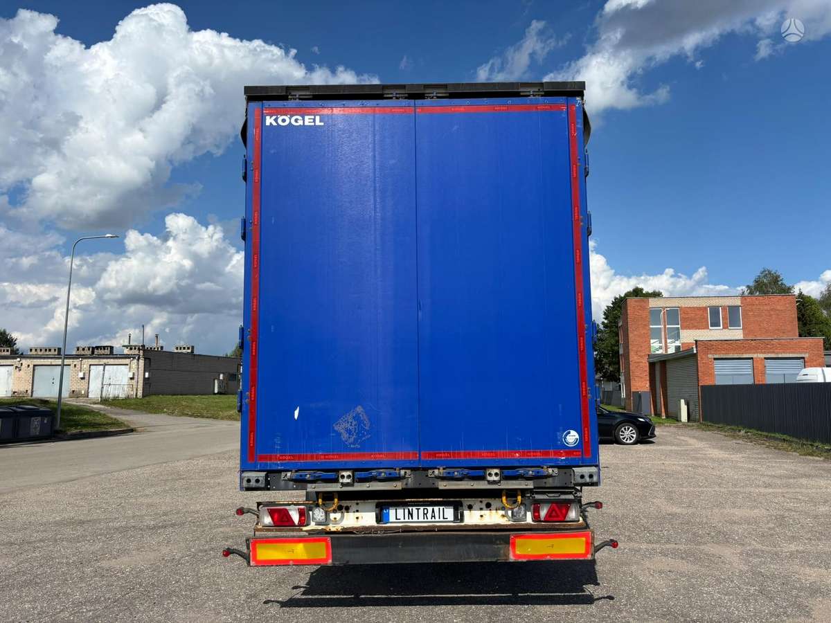 Kögel, užuolaidinės / tentinės