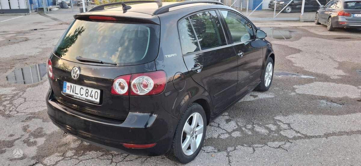 Volkswagen Golf Plus - 9