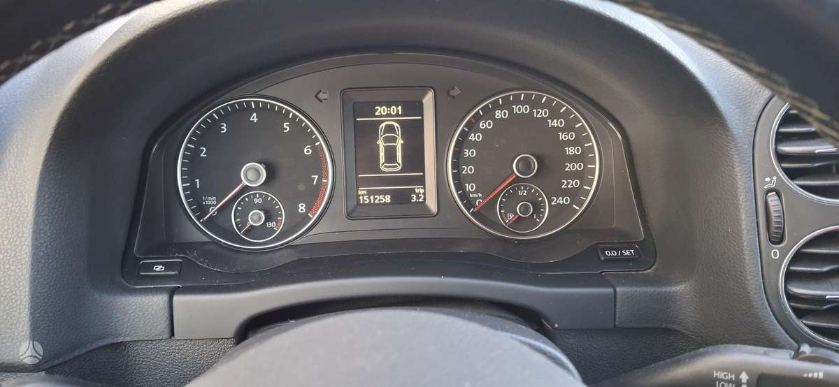 Volkswagen Golf Plus - 12