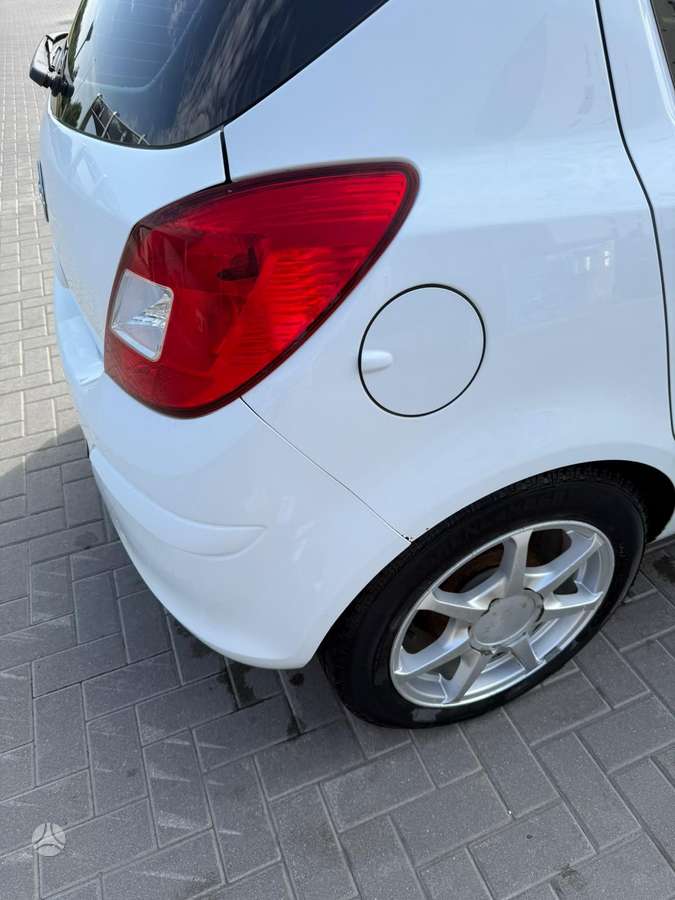 Opel Corsa, 1.2 l., Хэтчбек