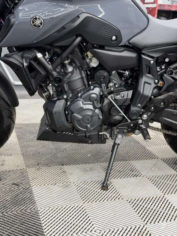 Yamaha MT 07 689cc, street / classic