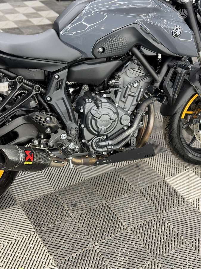 Yamaha MT 07 689cc, street / classic