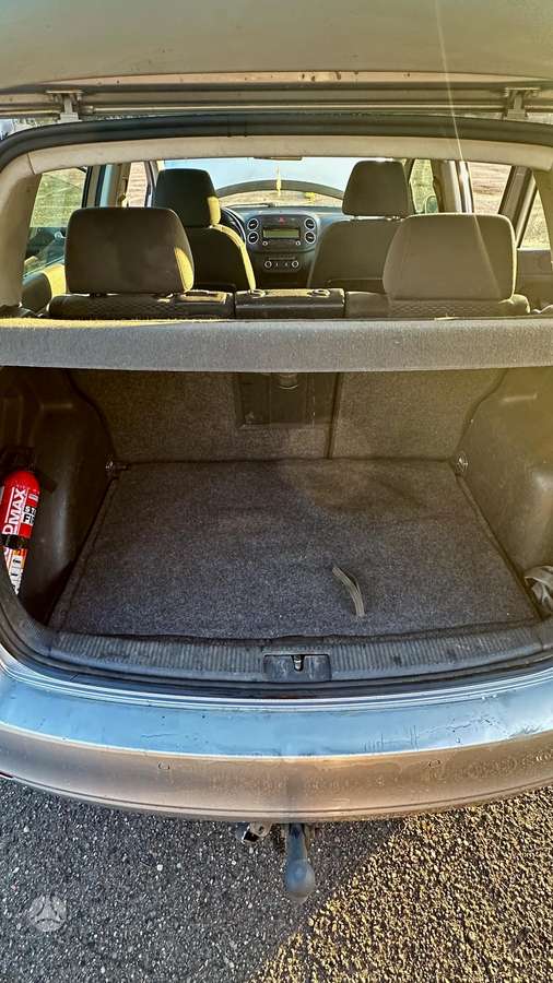 Volkswagen Golf Plus - 10