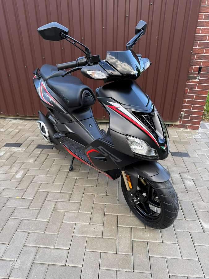 Aprilia SR 49cc, scooters / mopeds