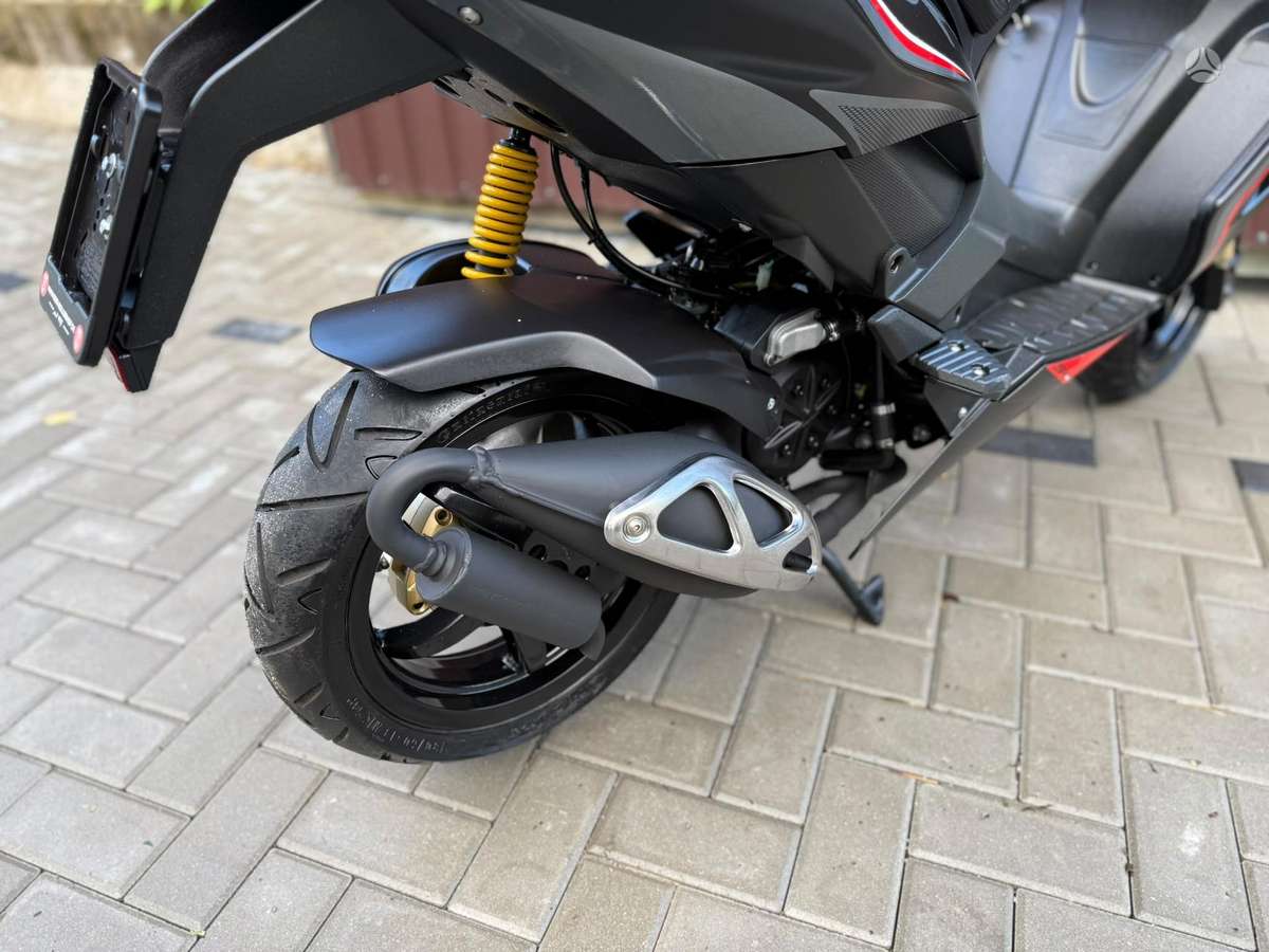 Aprilia SR 49cc, мотороллеры / мопеды