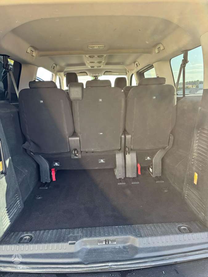 Peugeot Traveller - 10