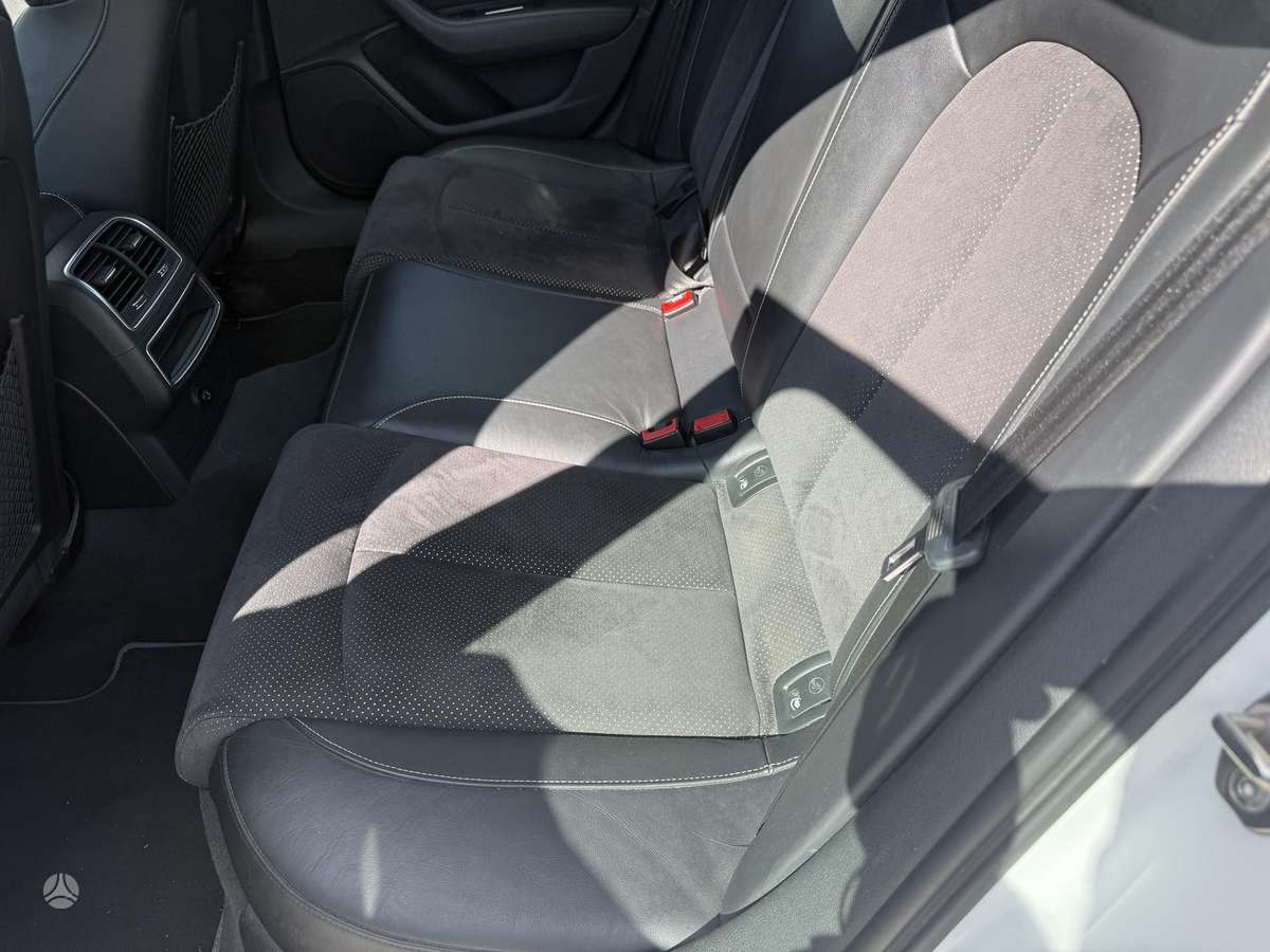Audi A6, 3.0 l., saloon / sedan