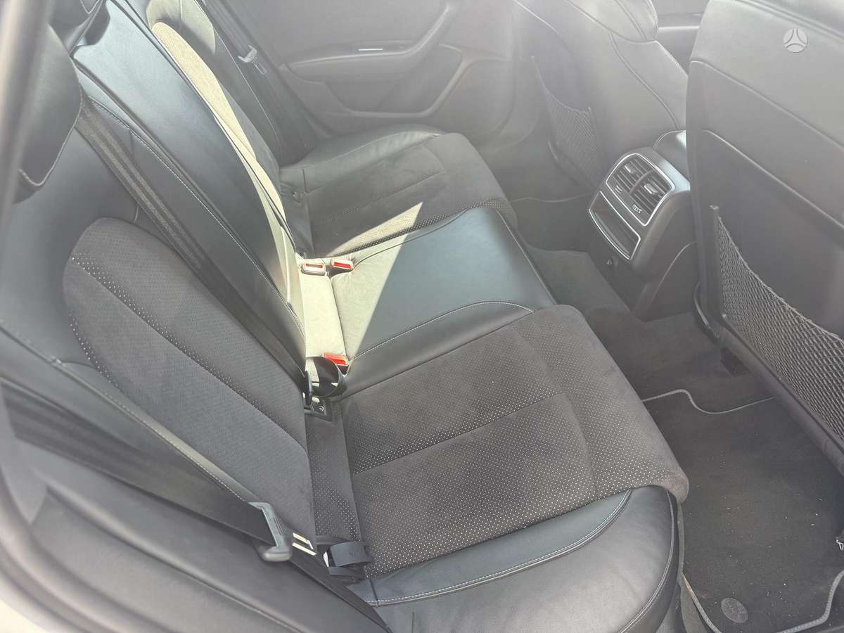 Audi A6, 3.0 l., saloon / sedan